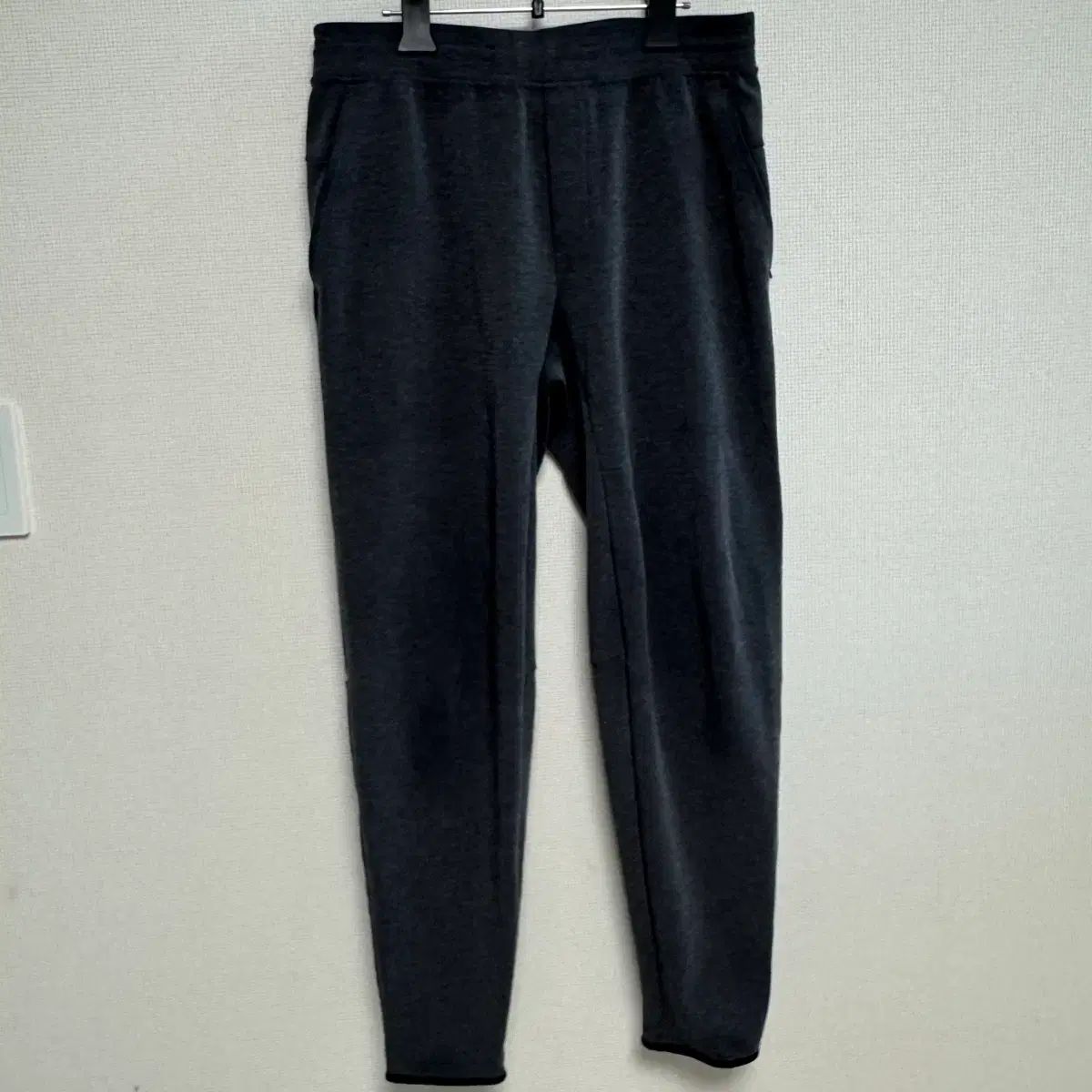 102 ルルレモン メンズ スウェットパンツ M