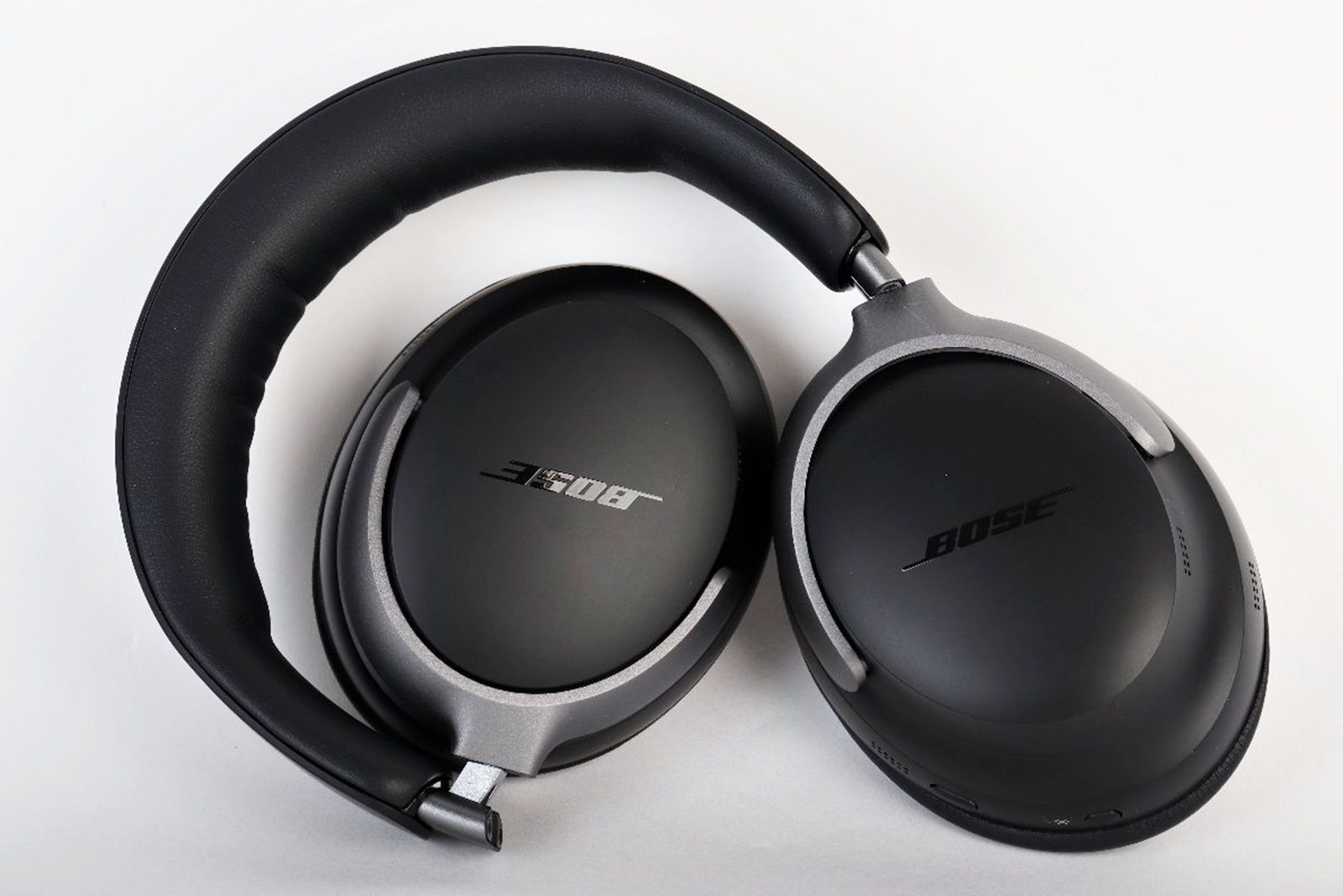 BOSE QuietComfort ULTRA Headphones QC 第1世代 ウルトラ ブラック Bluetooth ワイヤレスヘッドホン ノイズキャンセリング ボーズ R 2512 066