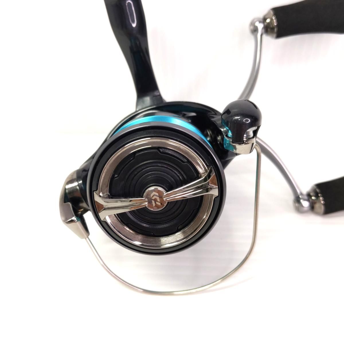 品】ダイワ 24エメラルダス X LT2500DH〇YR-54334〇