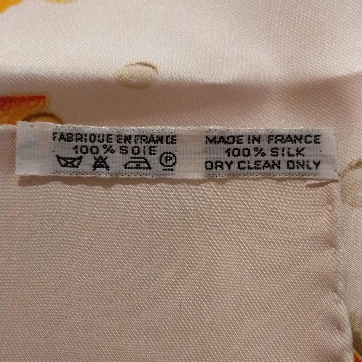  HERMES エルメス スカーフ カレ90 アイボリー×オレンジ×マルチ 雫モチーフ バンダナ スカーフ 小物