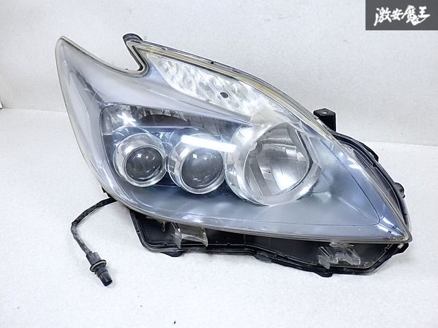 トヨタ 純正 ZVW30 ZVW35 プリウス 前期 LED ヘッドライト レンズ 3眼