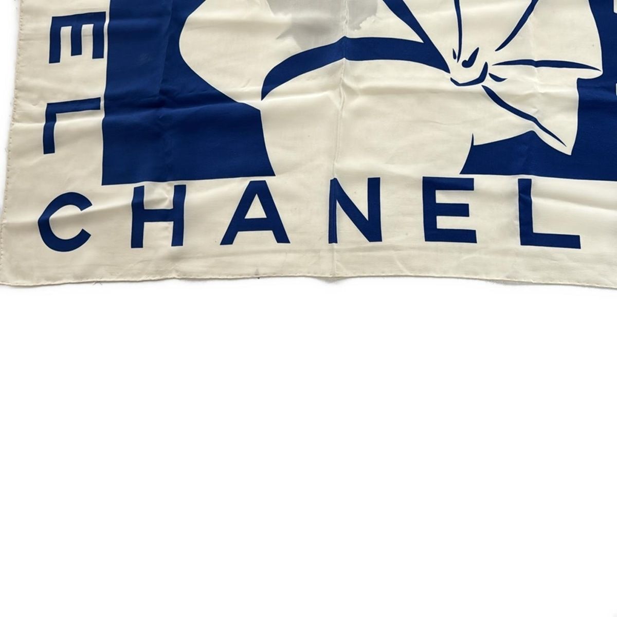 アイボリー ブルー