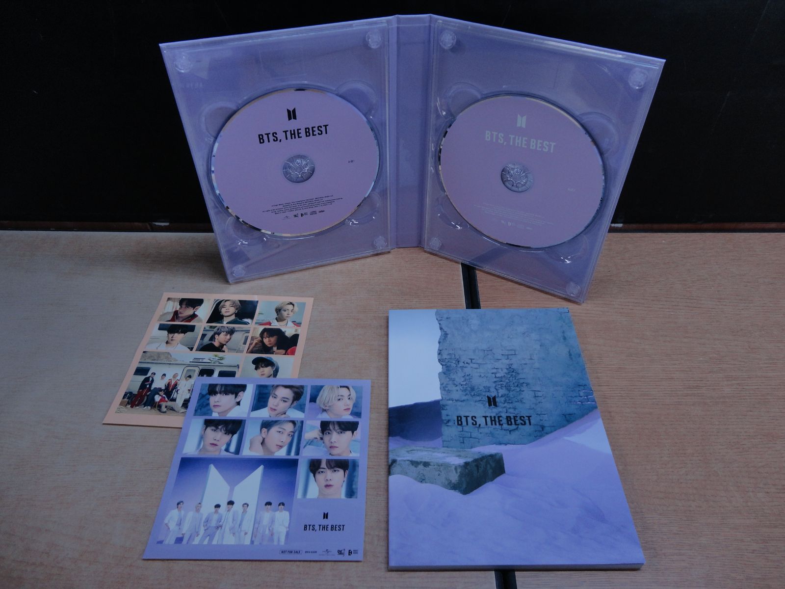 CD】BTS THE BEST 4形態セット トレカ付き - メルカリ