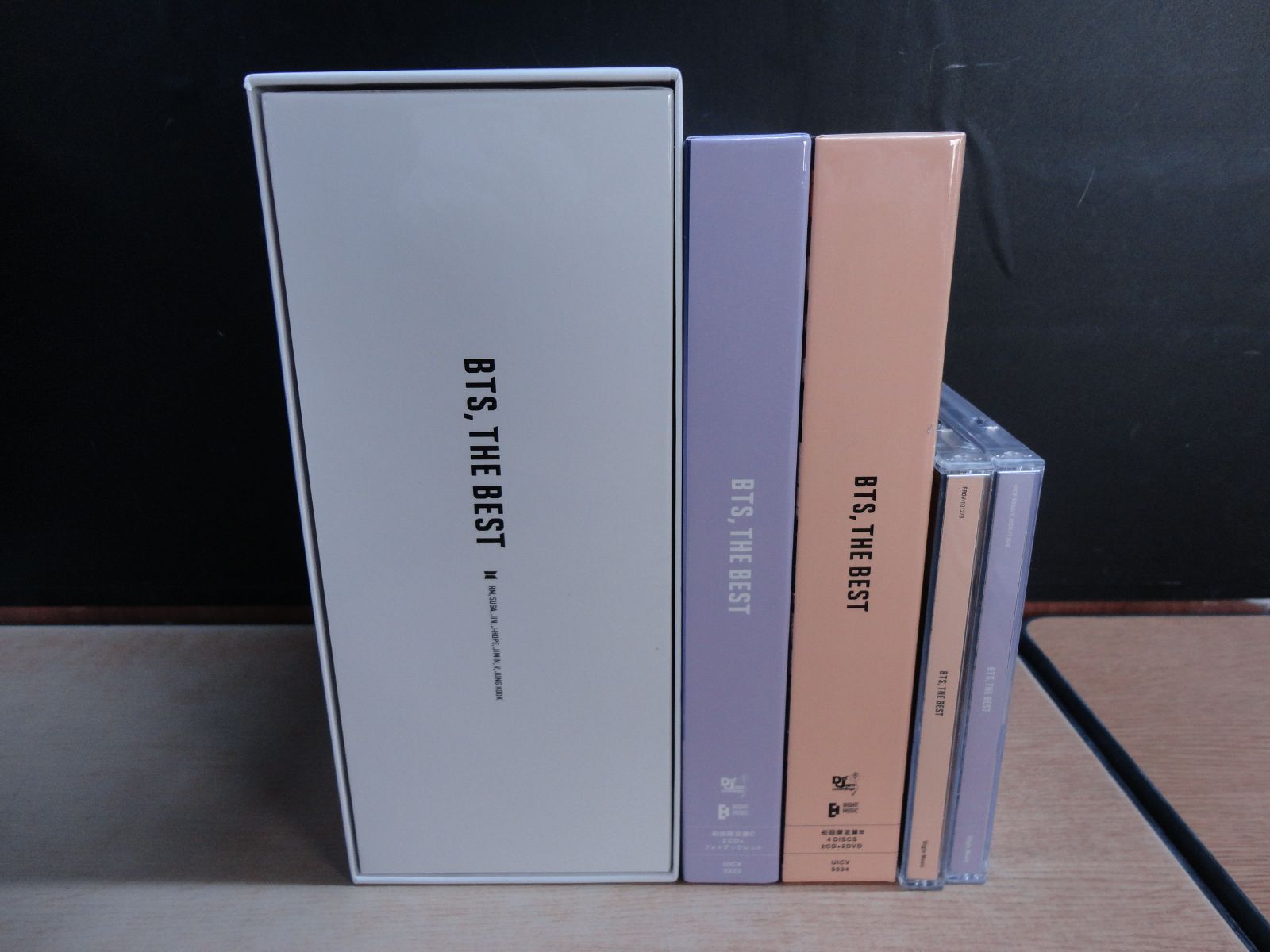 CD】BTS THE BEST 4形態セット トレカ付き - メルカリ