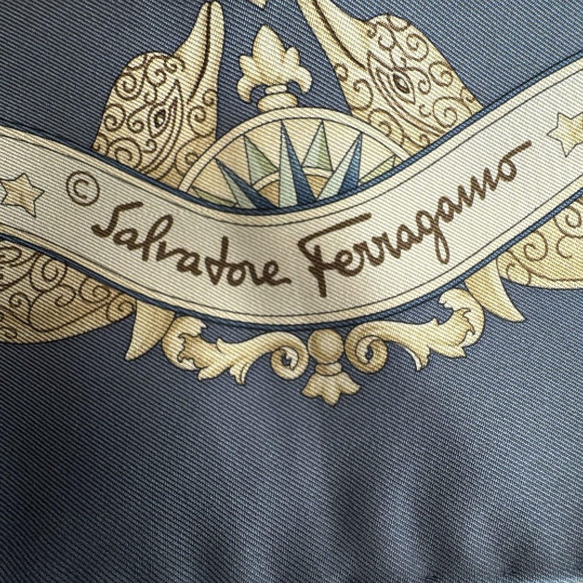 FERRAGAMO/SalvatoreFerragamo(サルバトーレフェラガモ) スカーフ美品