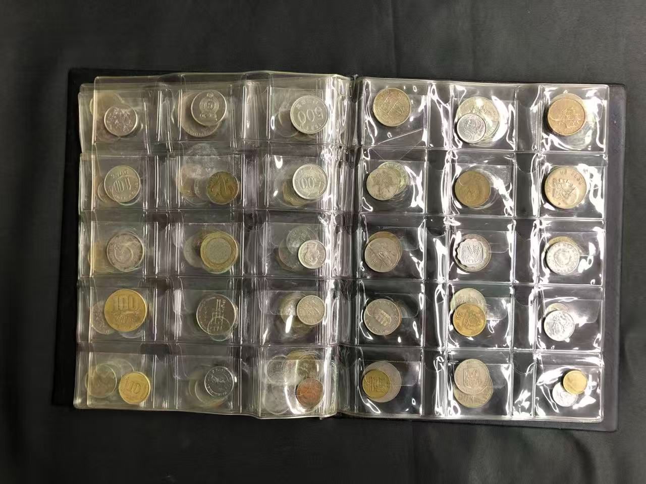 Lot of World Coins 世界のコイン コレクションブック 約90枚 外国コイン 記念硬貨