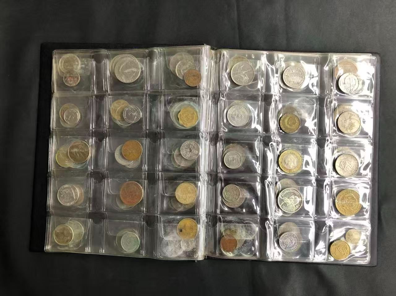 Lot of World Coins 世界のコイン コレクションブック 約90枚 外国コイン 記念硬貨