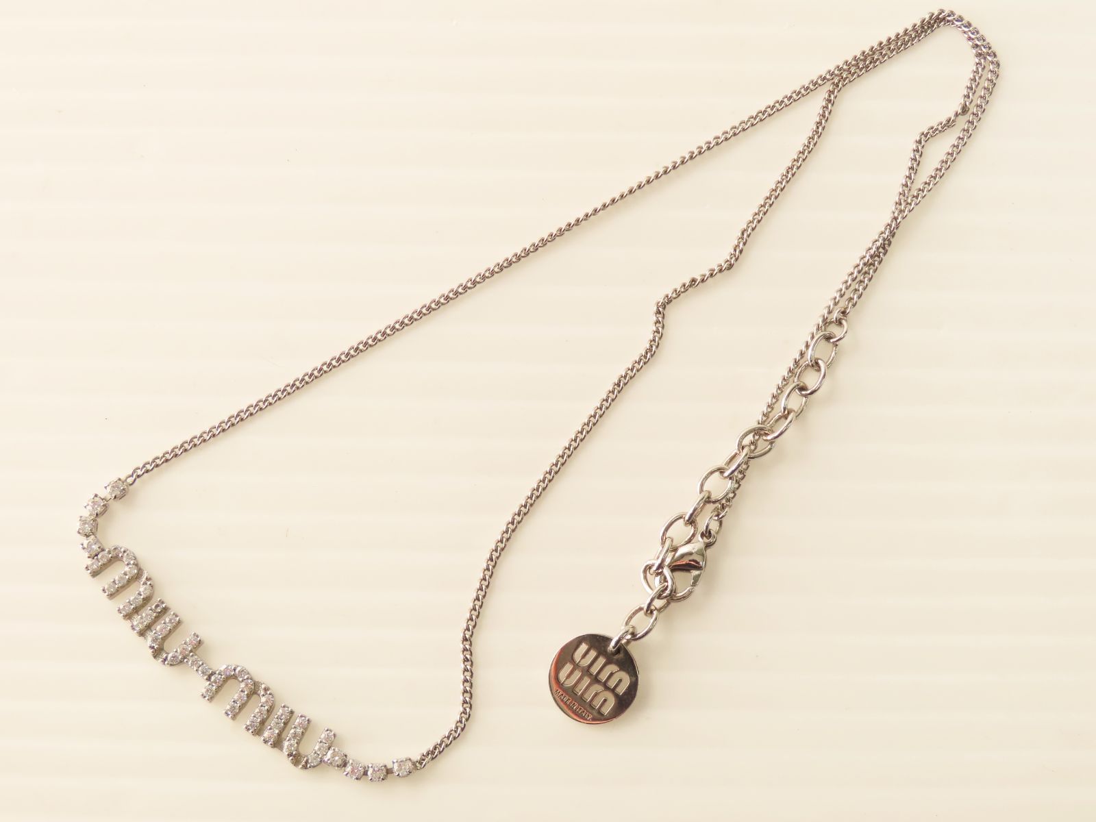 miumiu ミュウミュウ ロゴネックレス☆1204-817/JN2・ライト - メルカリ