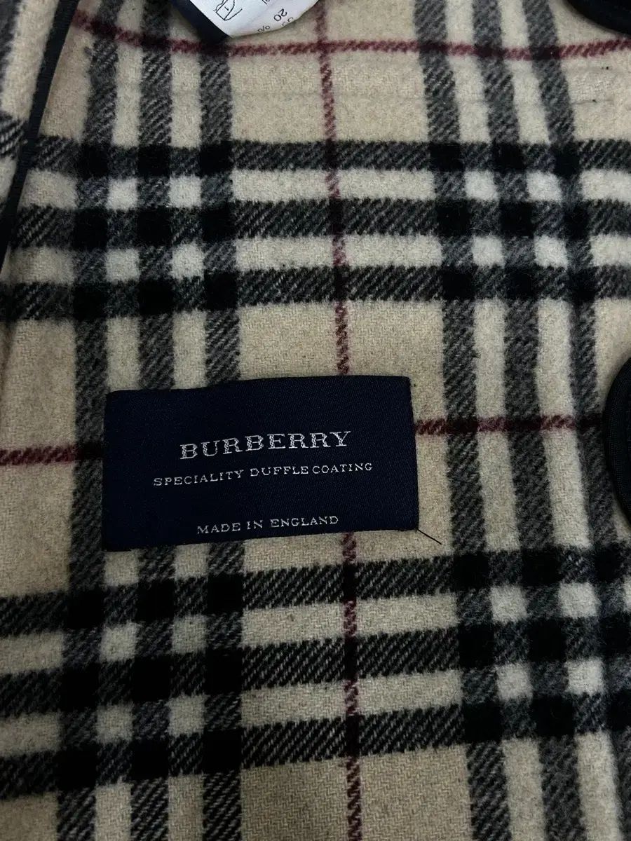 ブラック トグルボタン