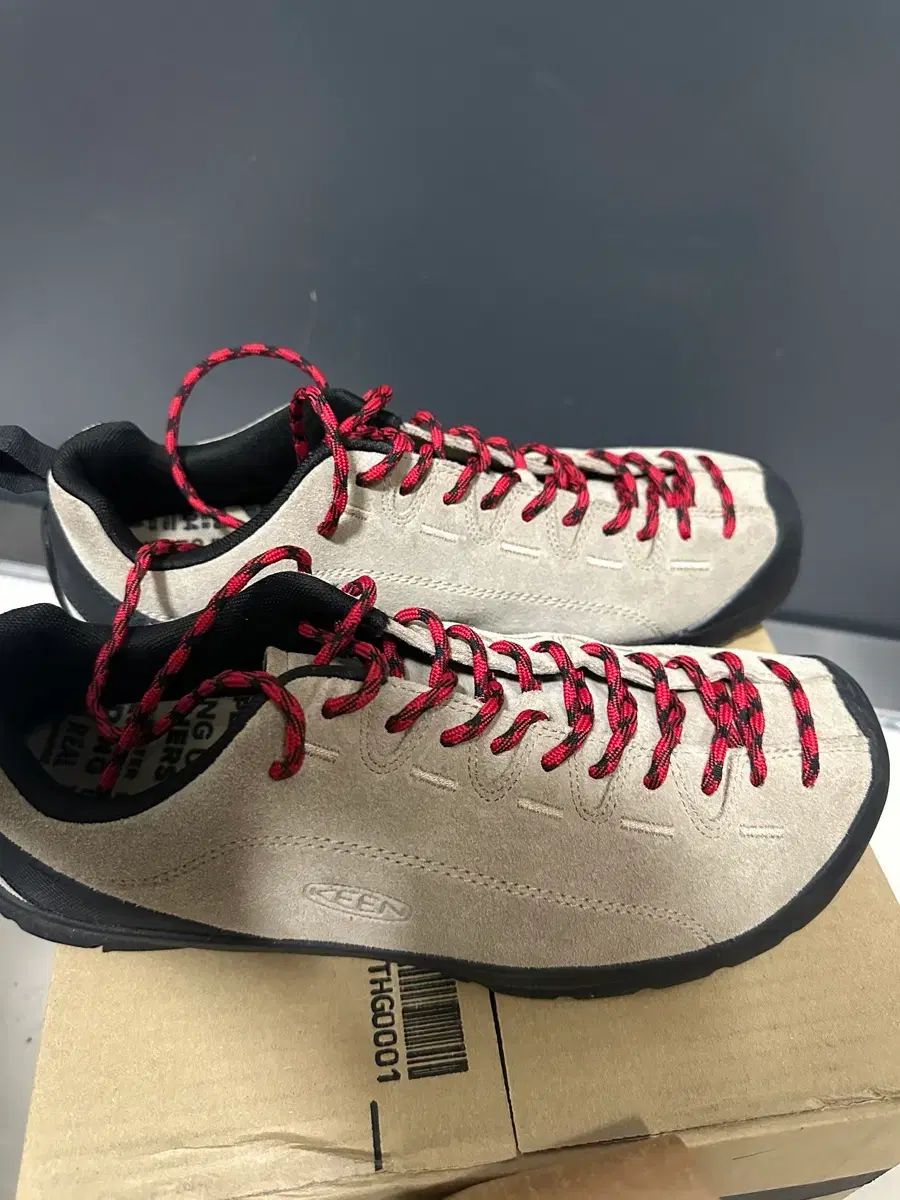 キーン ジャスパー スニーカー ベージュ 275