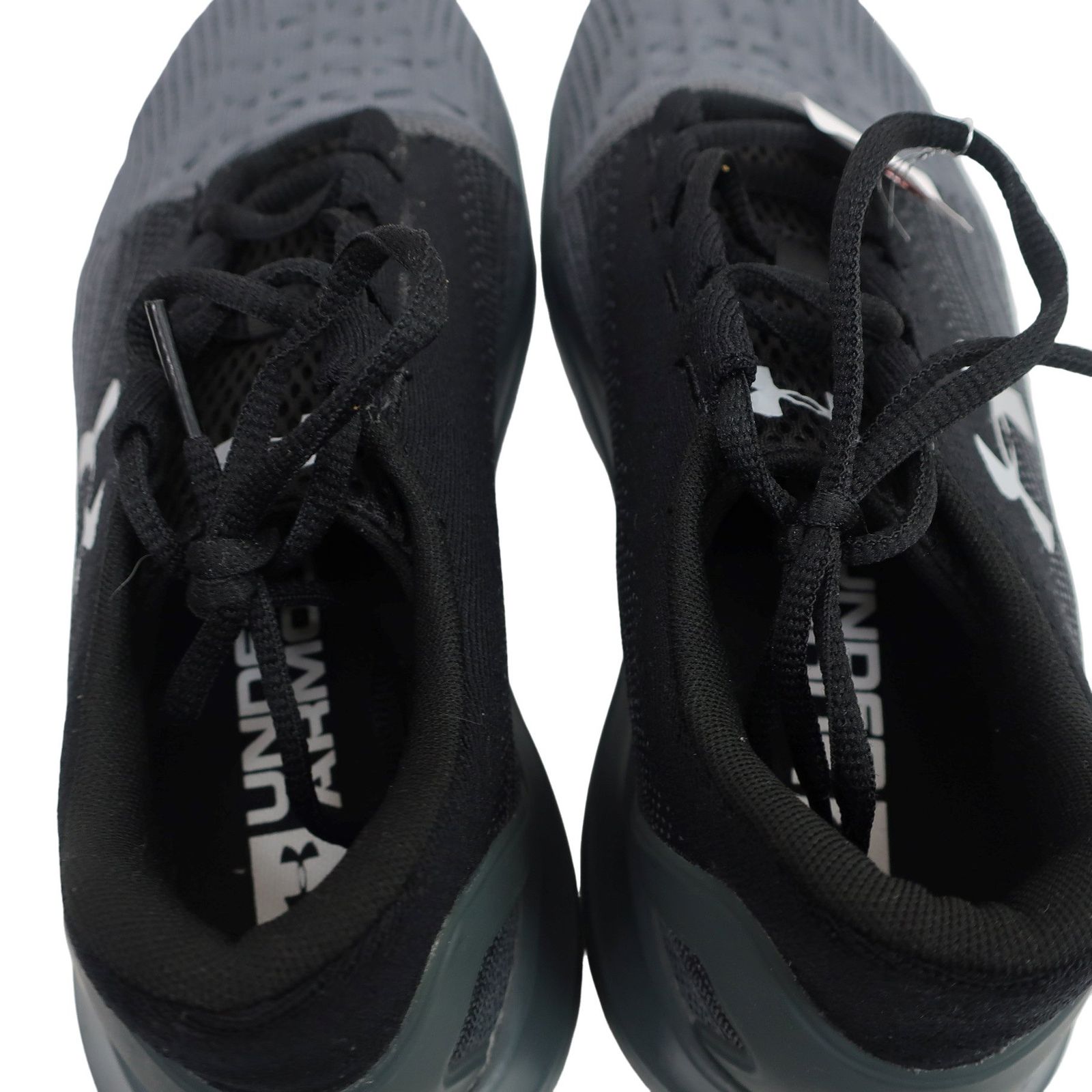  man商品です♪ 美品】UNDER ARMOUR(アンダーアーマー) スパイクレスゴルフシューズ