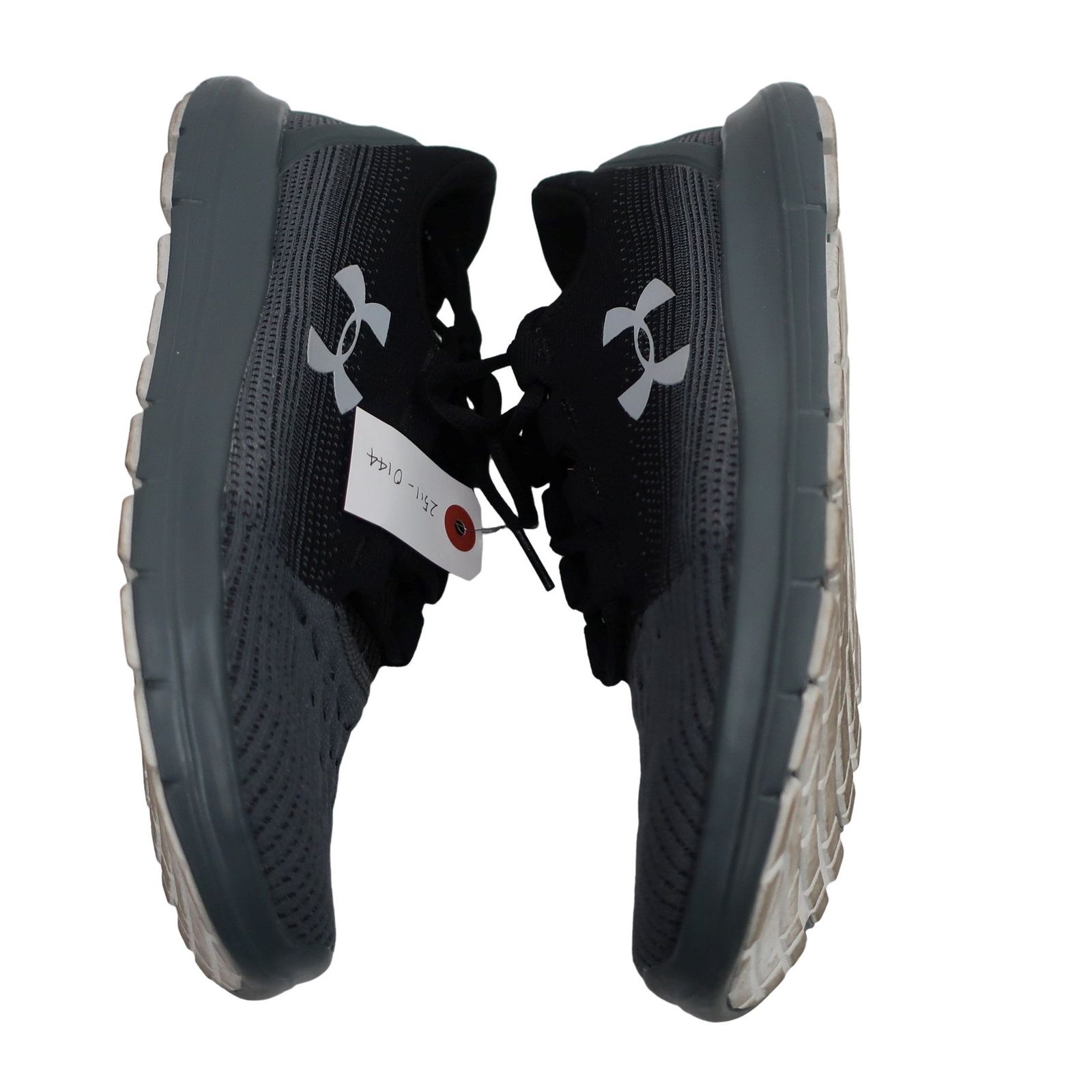  man商品です♪ 美品】UNDER ARMOUR(アンダーアーマー) スパイクレスゴルフシューズ