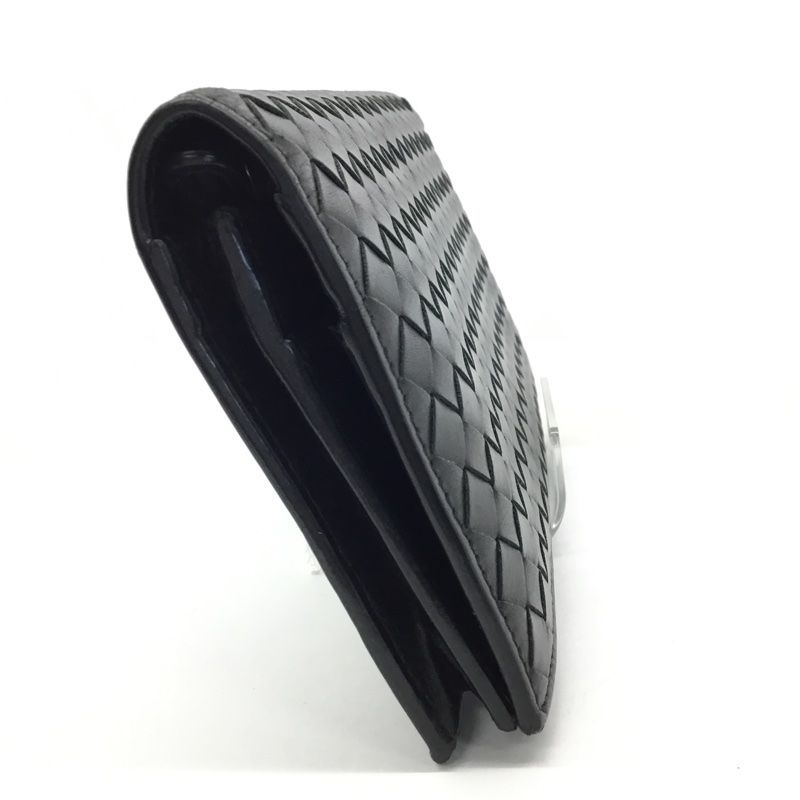 二つ折り長財布