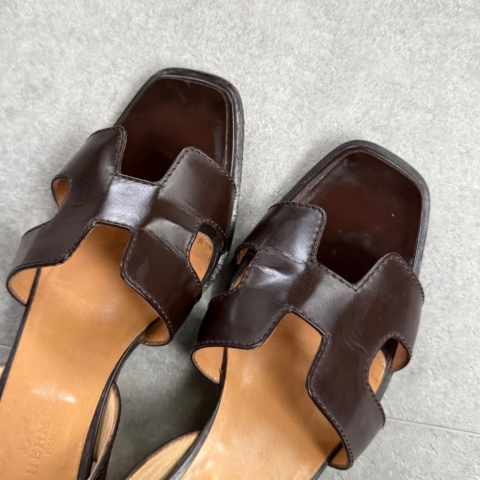 HERMES ダークブラウン Hロゴ サンダル HERMES エルメス Hロゴ ストラップサンダル レザー ブラウン 37