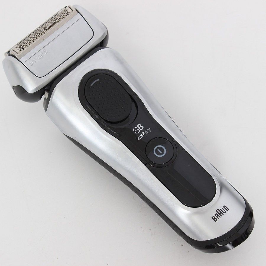 ブラウン シリーズ8 8567 cc V 洗浄液 替刃付き シルバー 刃 5 in 1自動アルコール洗浄器付き メンズシェーバー BRAUN 本体