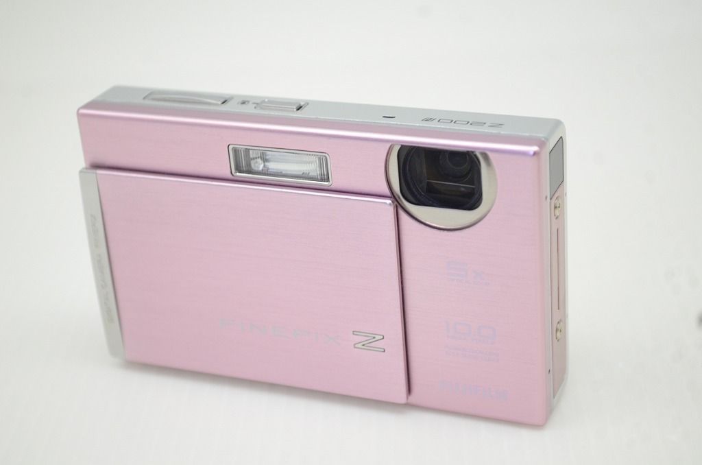 FUJIFILM フジフィルム FinePix Z200fd コンパクトデジタルカメラ