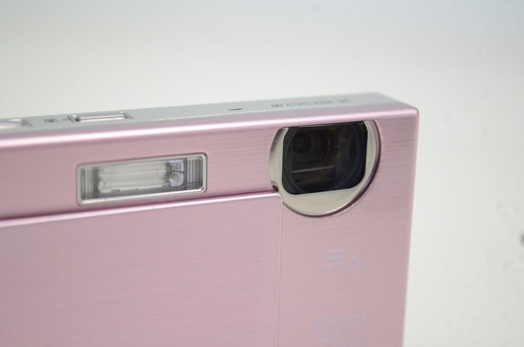 FUJIFILM フジフィルム FinePix Z200fd コンパクトデジタルカメラ