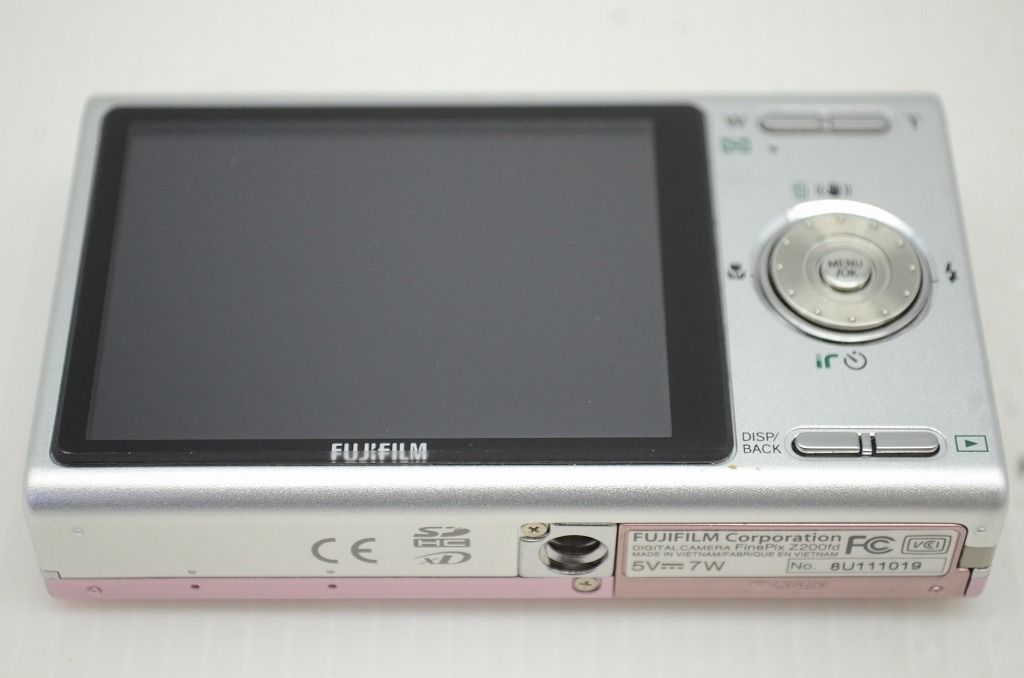 FUJIFILM フジフィルム FinePix Z200fd コンパクトデジタルカメラ