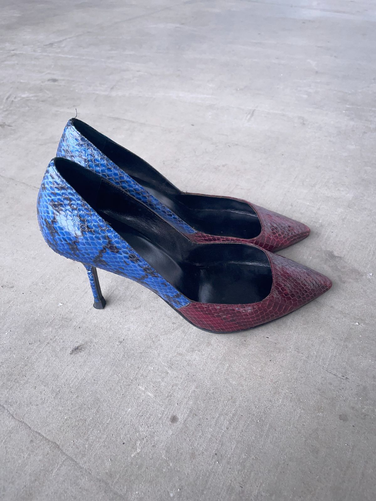 PIERRE HARDY EMBOSSED PUMPS