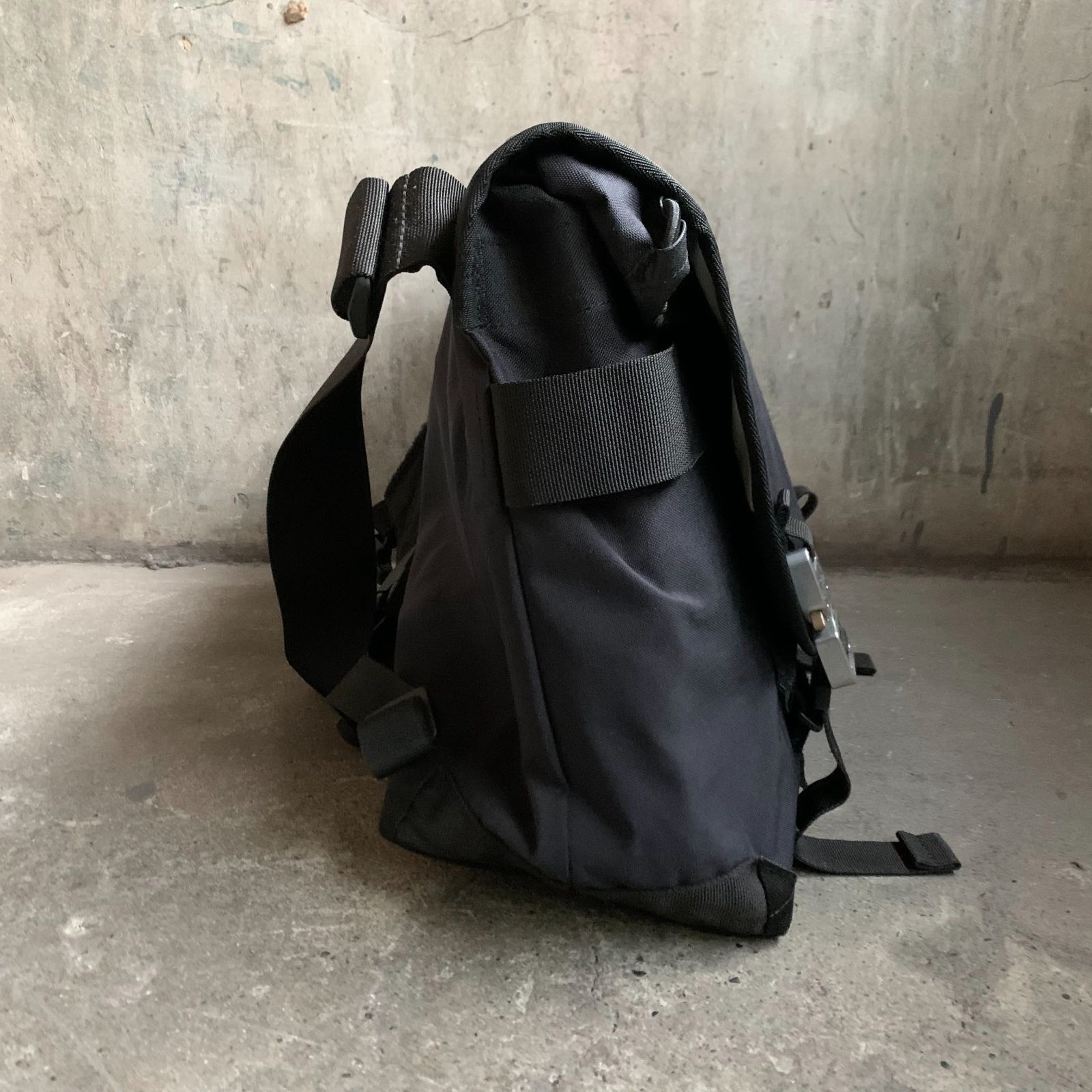 bagjack x Bshop 別注 コブラバックル メッセンジャーバッグ POGO