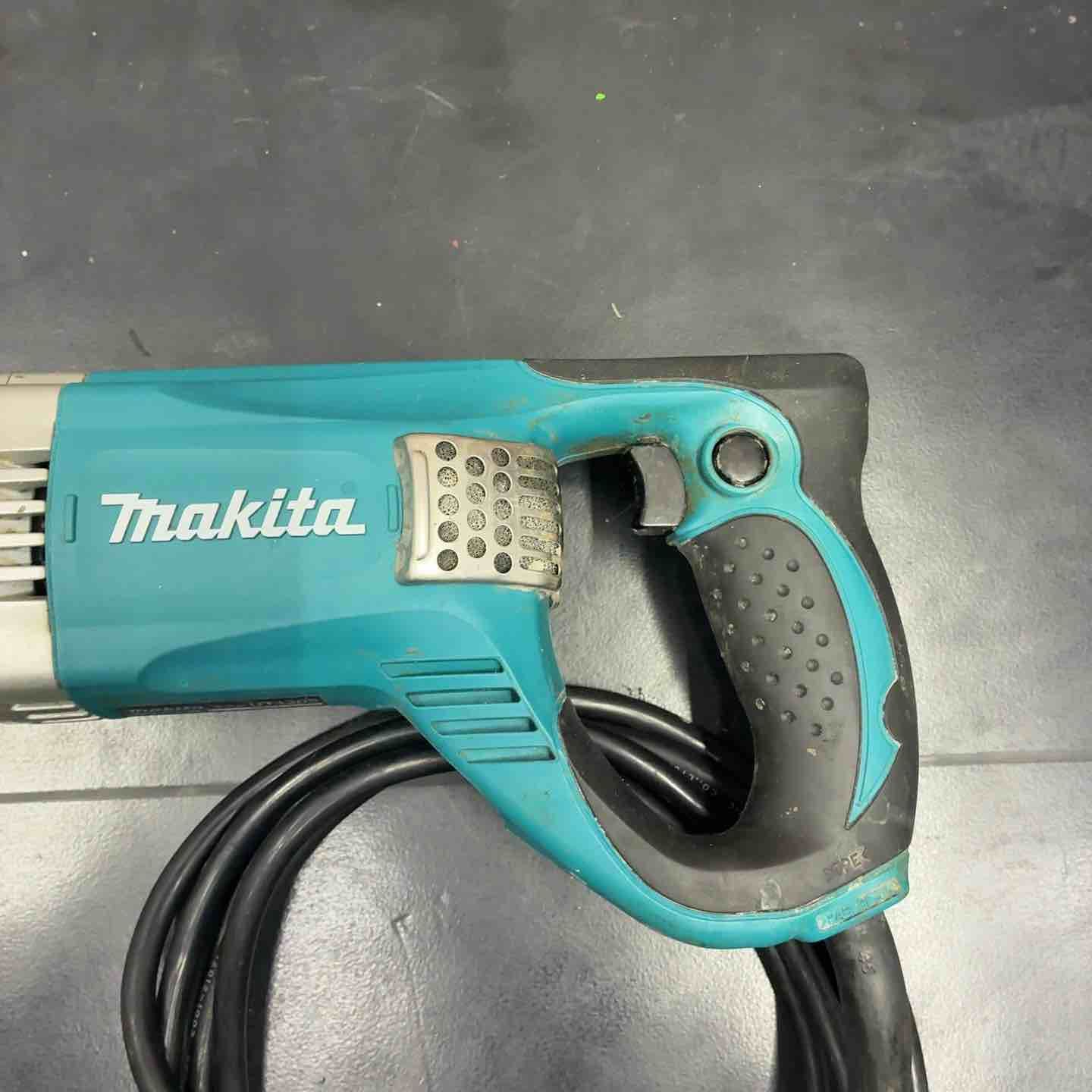 品 マキタ makita コンクリートかくはん機 UT 1305