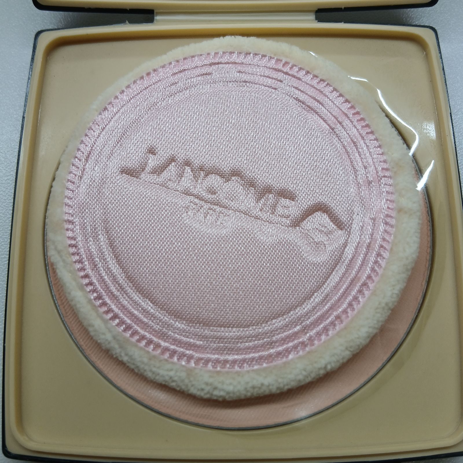 新品未使用品　ランコムコンパクトパウダーマキフィニッシュコンパクトパウダー02 ランコム マキフィニッシュ プードル コンパクトパウダー 02 CO-A1484C