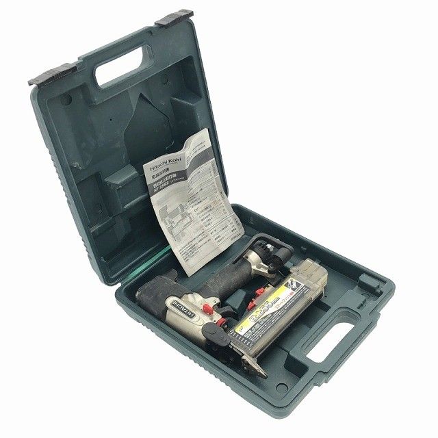 品 HITACHI 日立工機 55 mm 常圧 仕上釘打機 NT M 2 ケース付 仕上釘打ち機 仕上げ釘打機 仕上げ釘打ち フィニッシュネイラ119788
