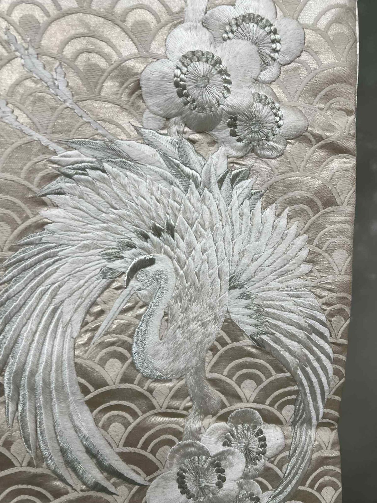 生成り銀色刺繍白打掛