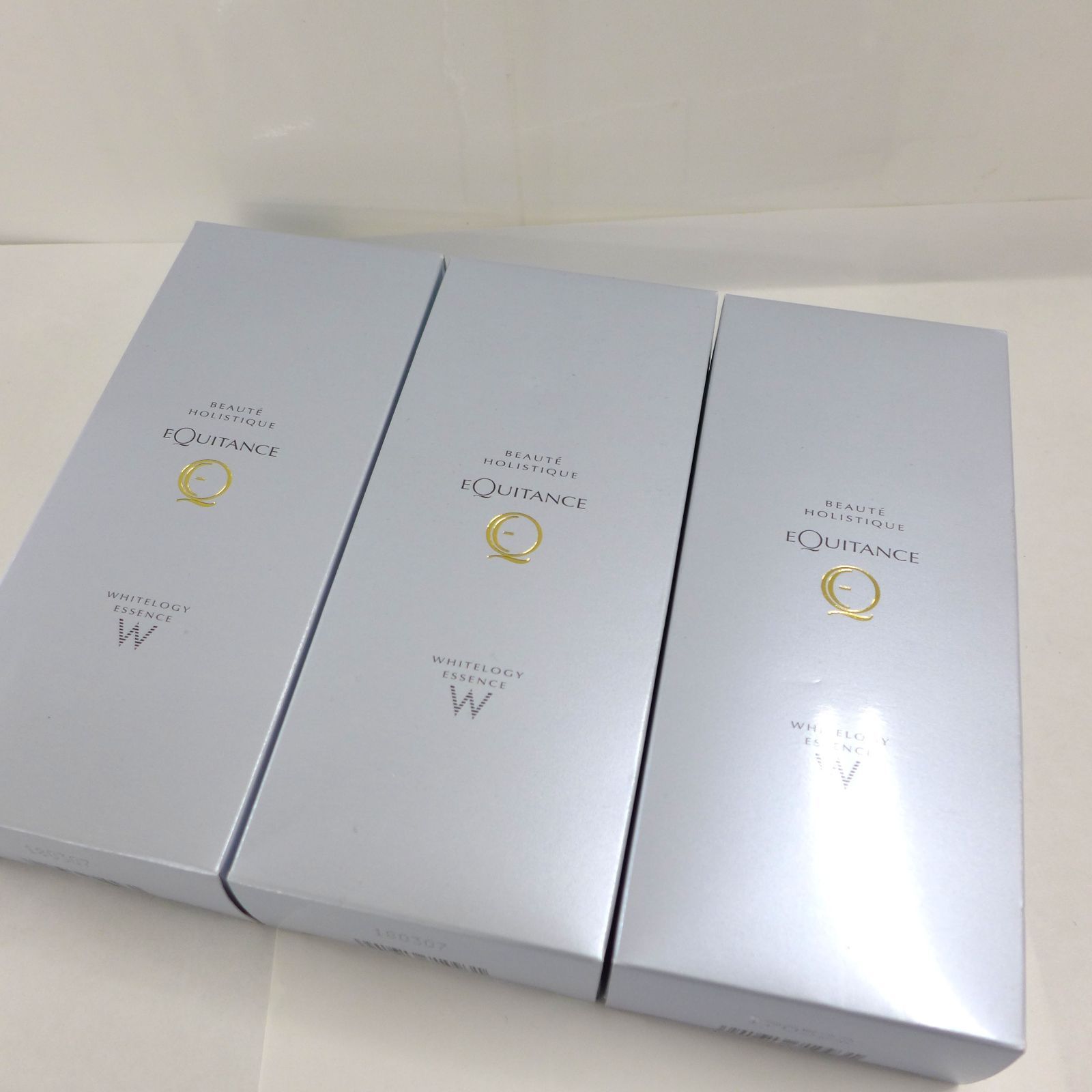 未開封】エクイタンス ホワイトロジーエッセンス W 薬用美白美容液 30g