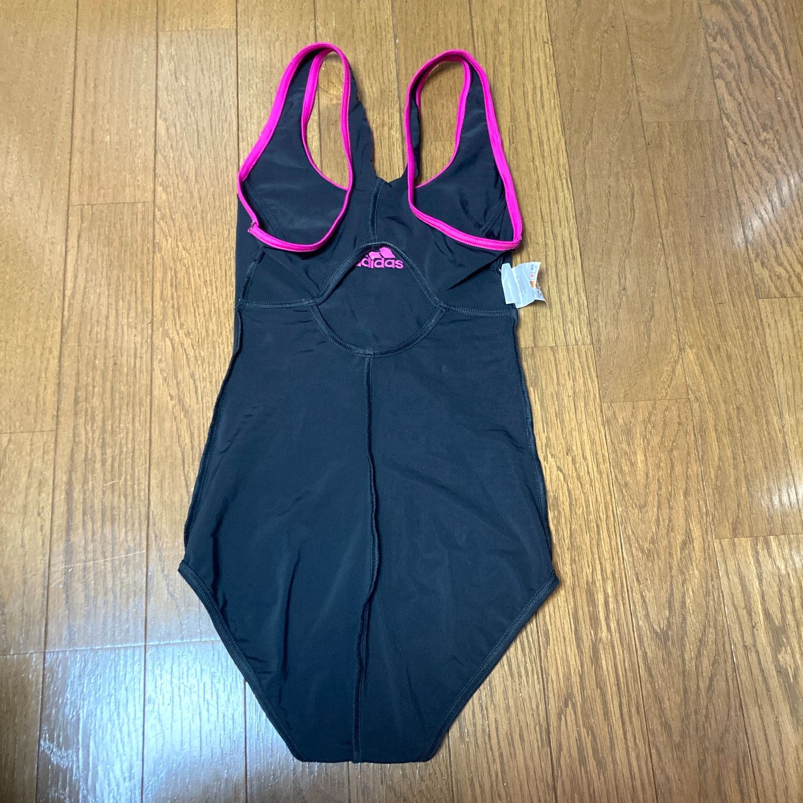 H458セールは1月末まで！アディダス♪ピンクパイピングのブラック女子