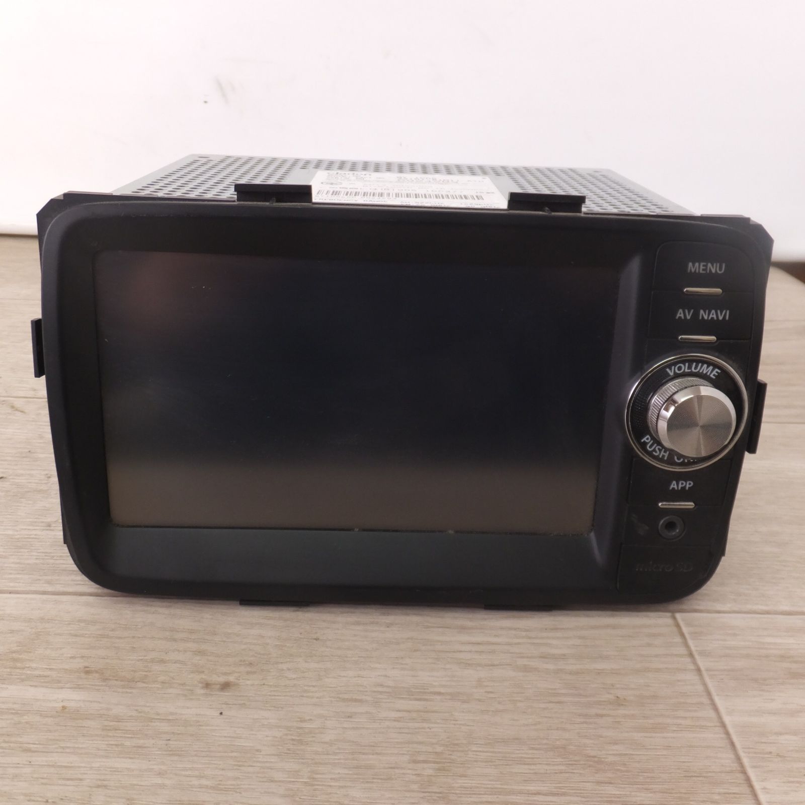 クラリオン製 スズキ スマートフォン連携ナビゲーション QY 1006 39101 81 M 11 AYD 35