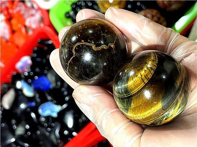 ☆AAA級【金運UP】☆天然タイガーアイ丸玉B1126/TC/67A - メルカリ