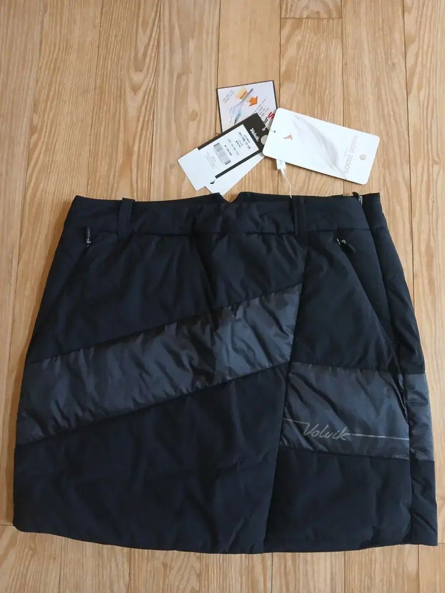 ボルビック レディースゴルフ ダウン スカート 64