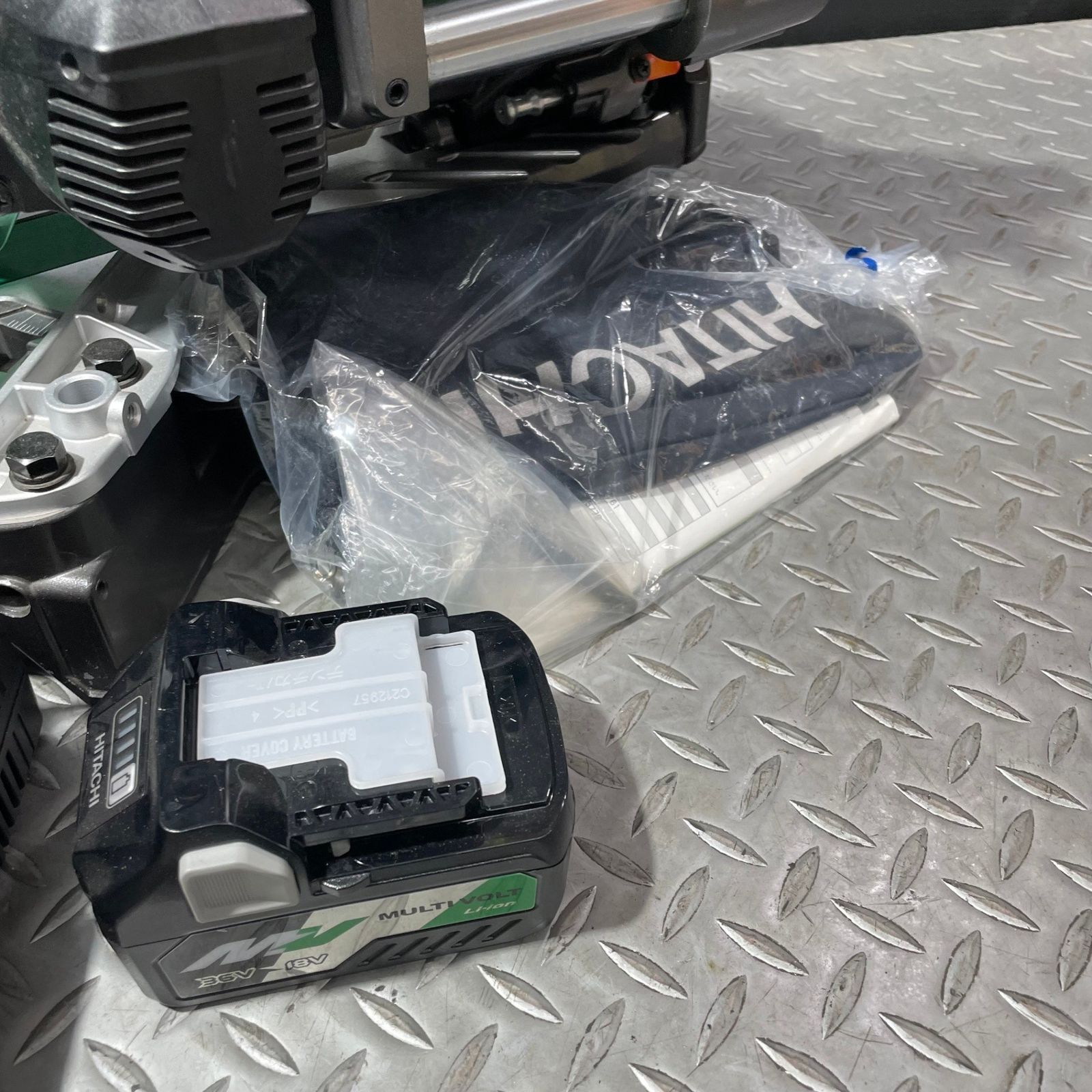 ♥品 ハイコーキ HIKOKI 旧 日立工機 コードレス卓上スライド丸のこ XP その他 電動工具 エア工具 DIY 工具