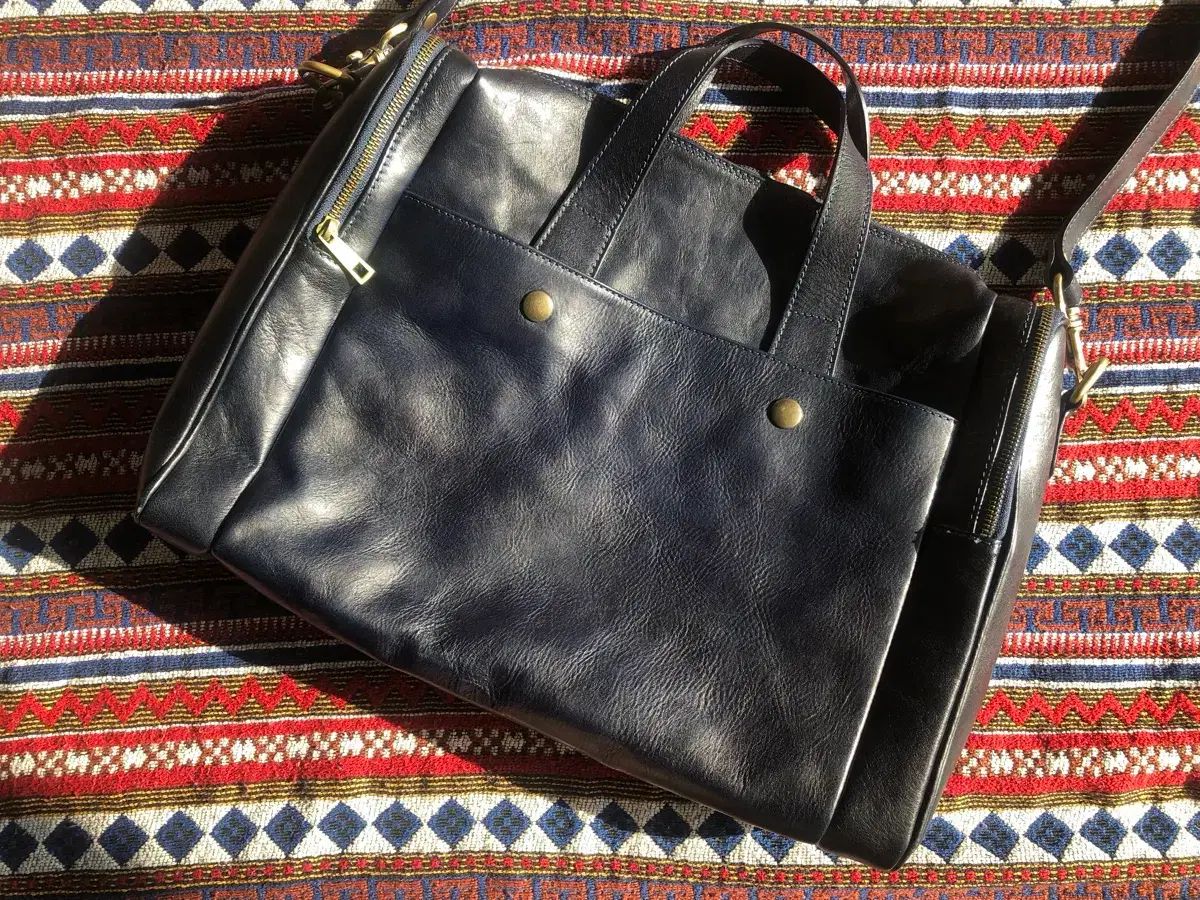 イタリア ヴィンテージ ネイビー ブリーフケース