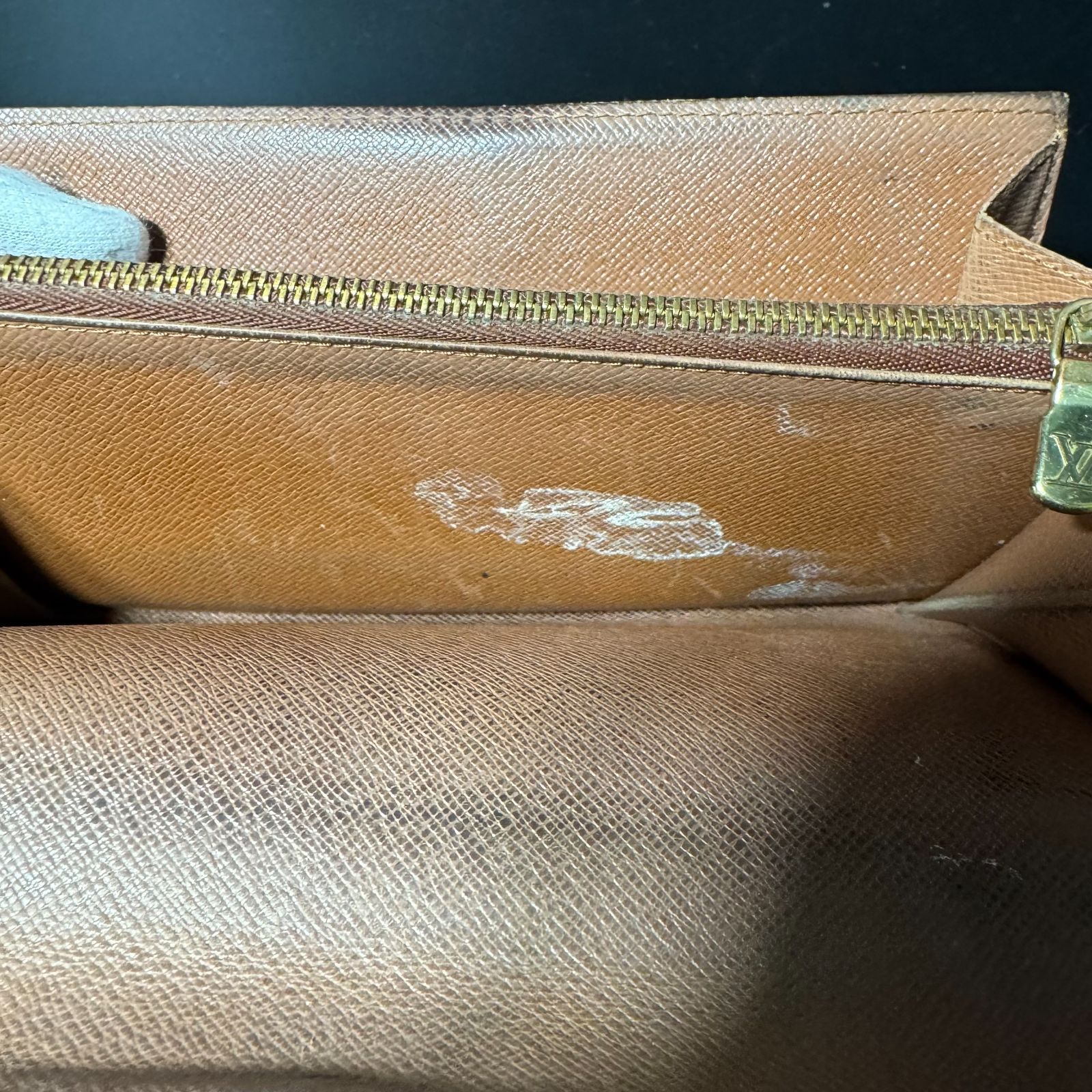 クレディ長財布