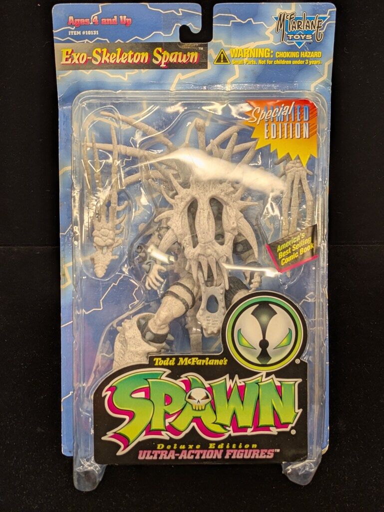 McFARLANE TOYS SERIES 4 EXO SKELETON SPAWN (白アーマー/フルマスク