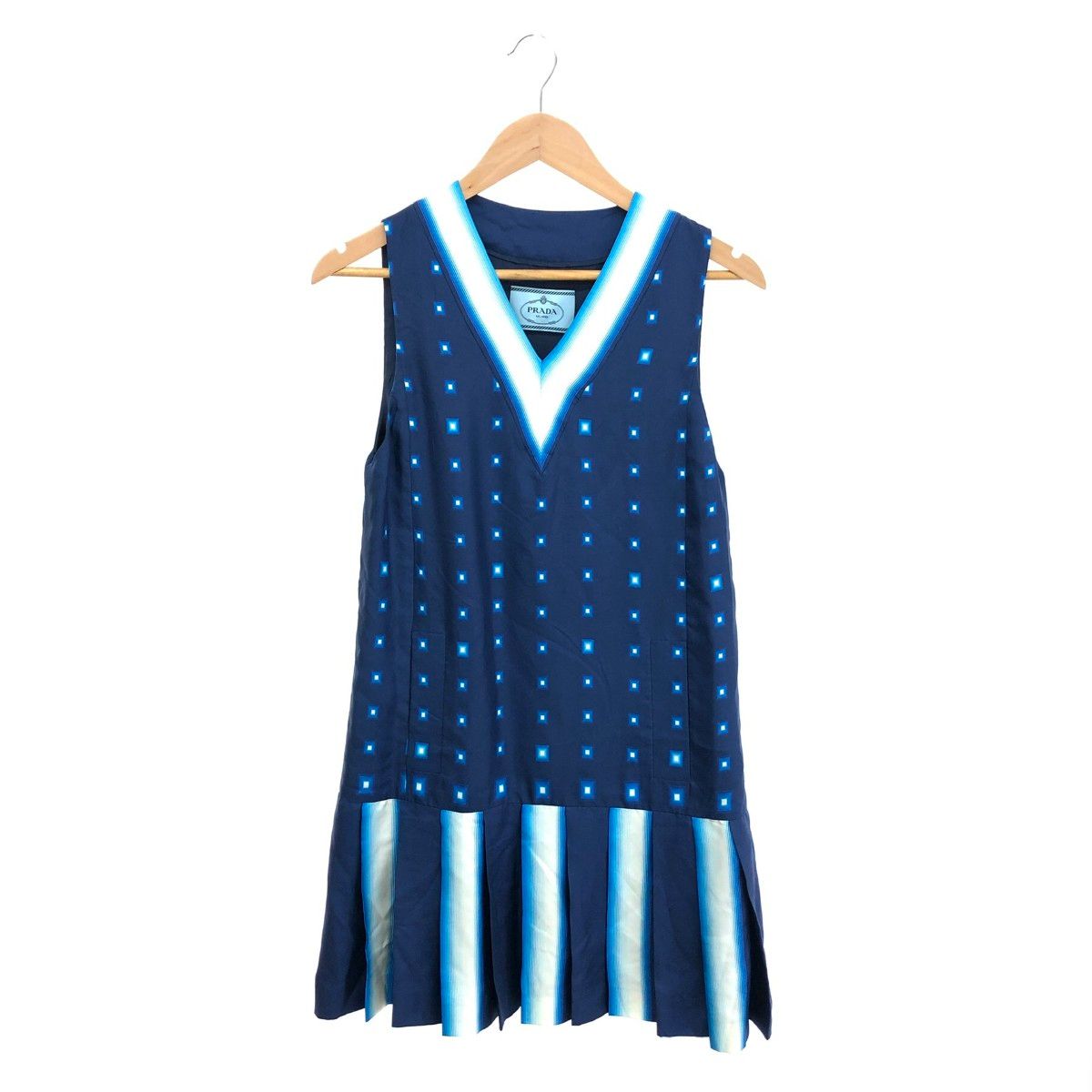 PRADAプラダ幾何学模様ノースリーブ ワンピース38 PRADAプラダ幾何学模様ノースリーブ ワンピース38