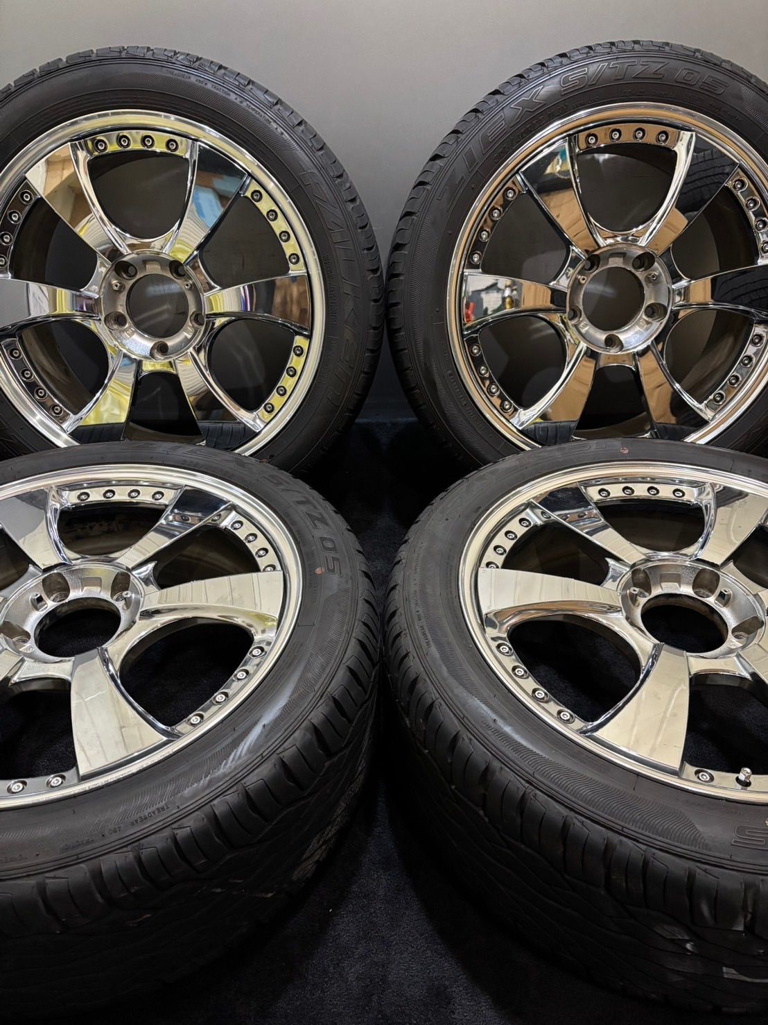 305 40 R 22 FALKEN ZIEX S TZ 05 スーパースター 22インチ 10 J 59 150 5 H 夏タイヤ 4本 ランクル 100 200 LX 1 L 28