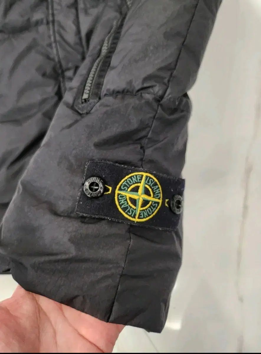  ストーンアイランド ジュニア ブラック ダウン ベスト その他 ジャケット ブルゾン