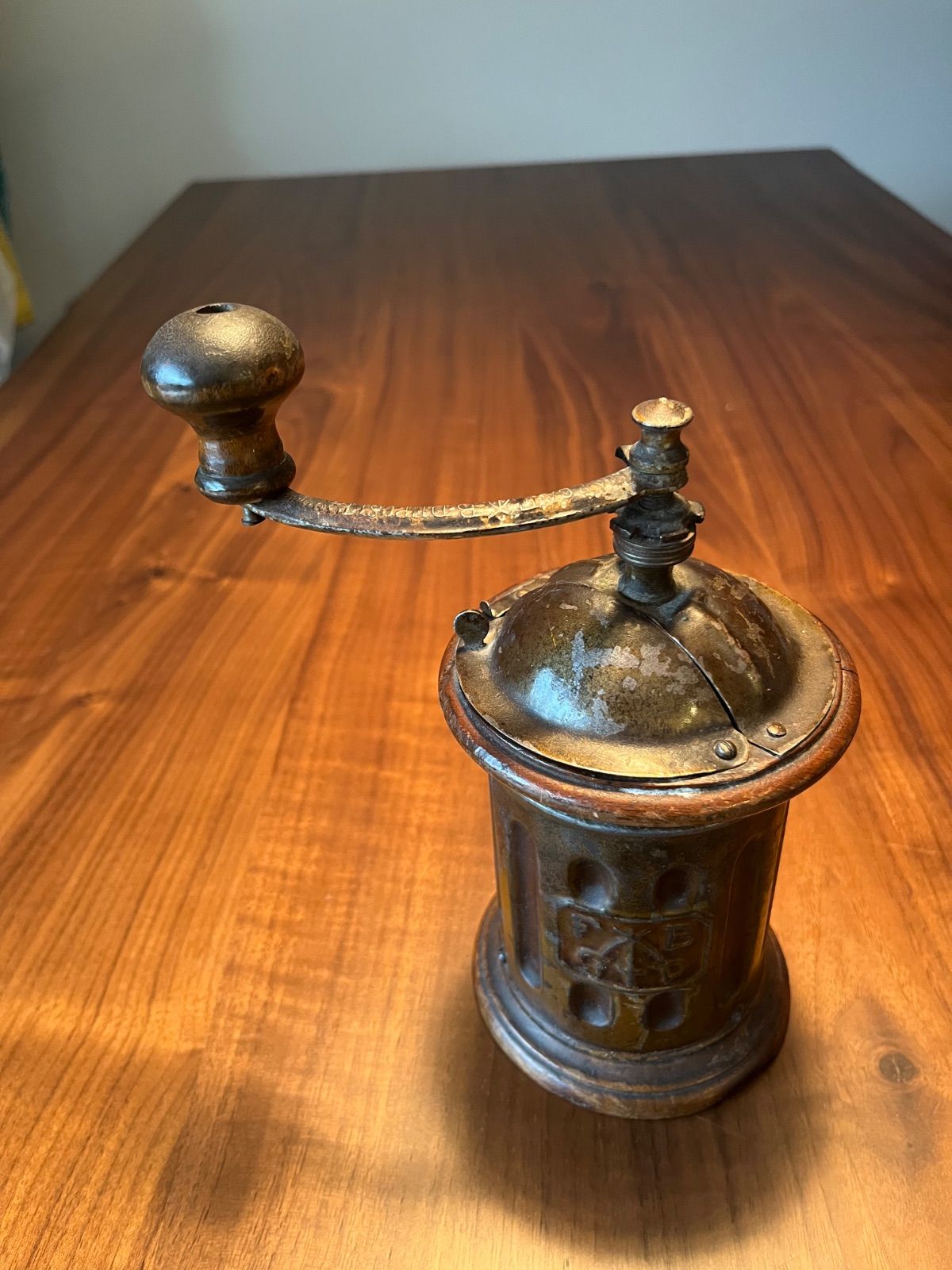 フランスアンティーク Peugeot コーヒーミル プジョー 手動式