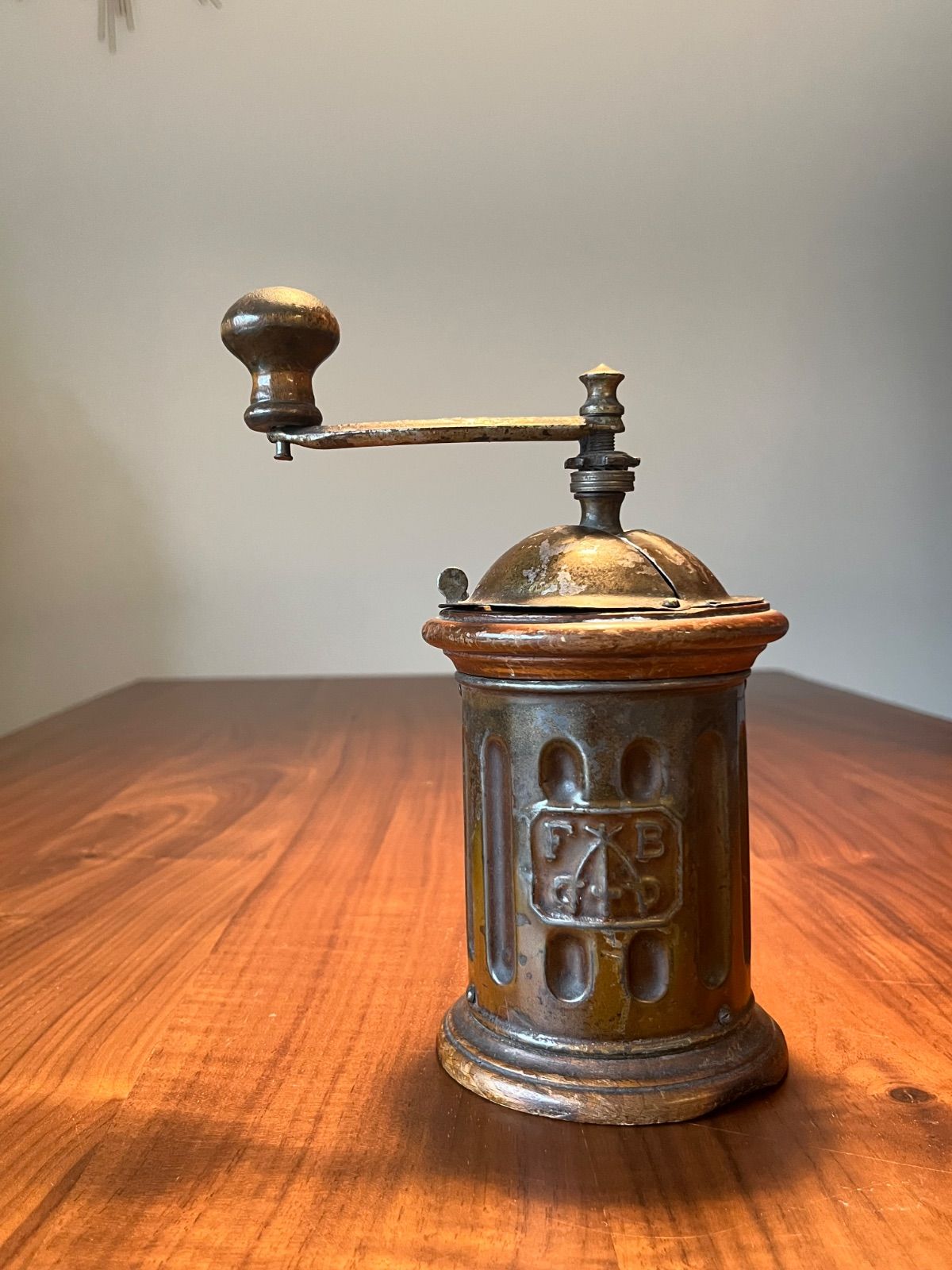 フランスアンティーク Peugeot コーヒーミル プジョー 手動式