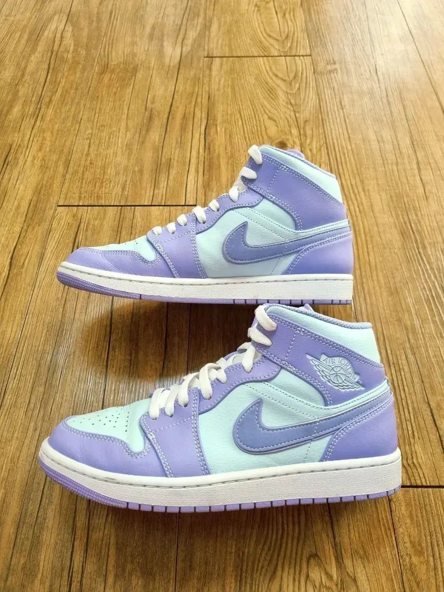 ナイキ エア ジョーダン1 ミッド パープル アクア 270