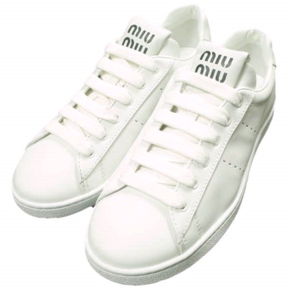✦ 美品ミュウミュウ ✦ ホワイト スニーカー ✦ 美品 MIU MIU ミュウミュウ イタリア製 ロゴプリント レザーローカット