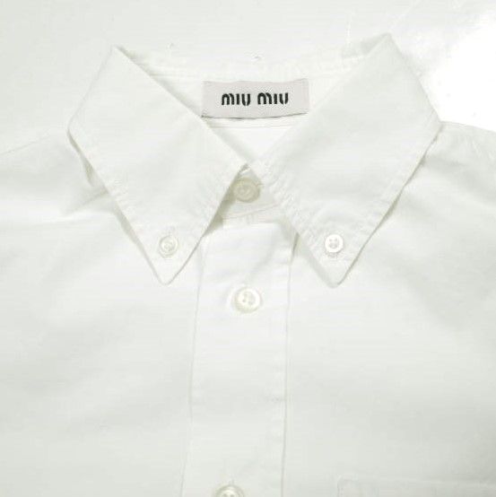 MIU MIU ミュウミュウ ロゴパッチ ボタンダウンシャツ 2024年モデル