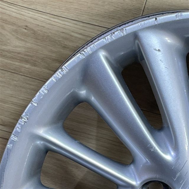 16インチ ホイール