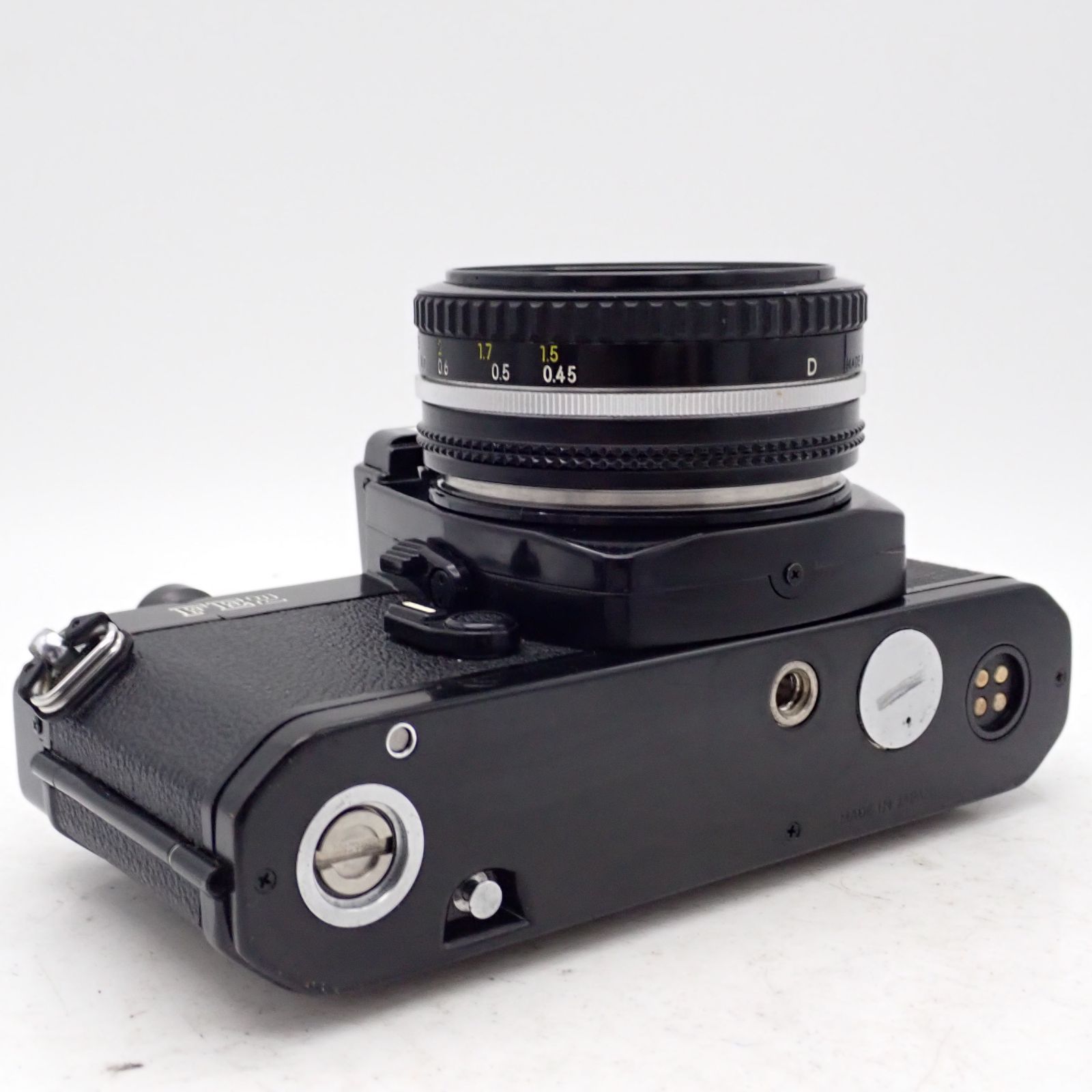  コレクター向け D刻印セット Nikon FE 2 ブラック 一眼レフフィルムカメラ 2318663 Ais Ai-s Nikkor 50 mm f 1.8 標準 単焦点 パンケーキ マニュアル オールドレンズ 2223299 デモ機セット 一眼レフカメラ(フィルム) フィルムカメラ