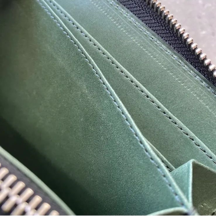 7sense セブンセンス ヒグマ ブラウンベアー ラウンドジップ長財布