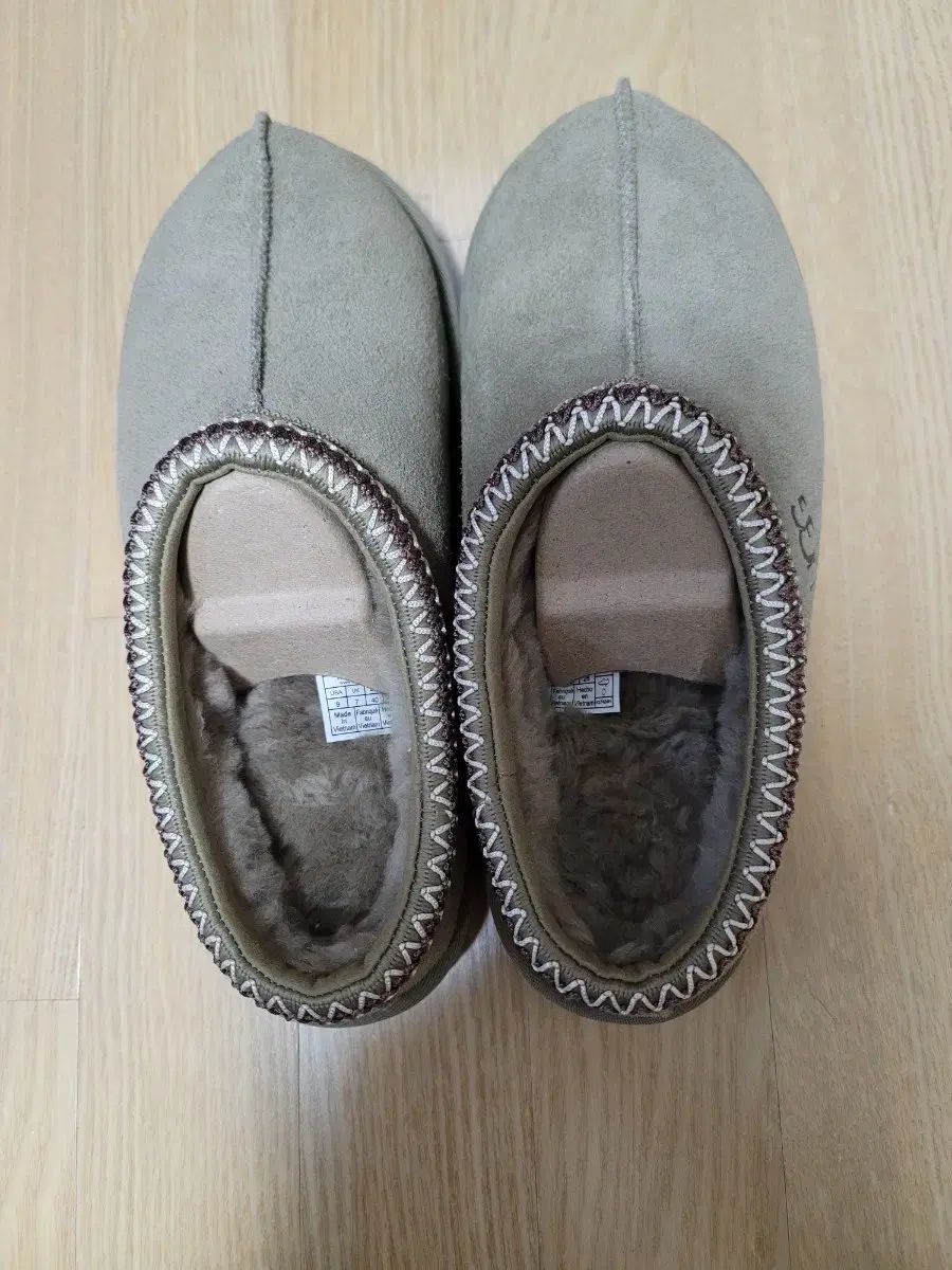 UGG ウィメンズ タスマン スリッパ US 9