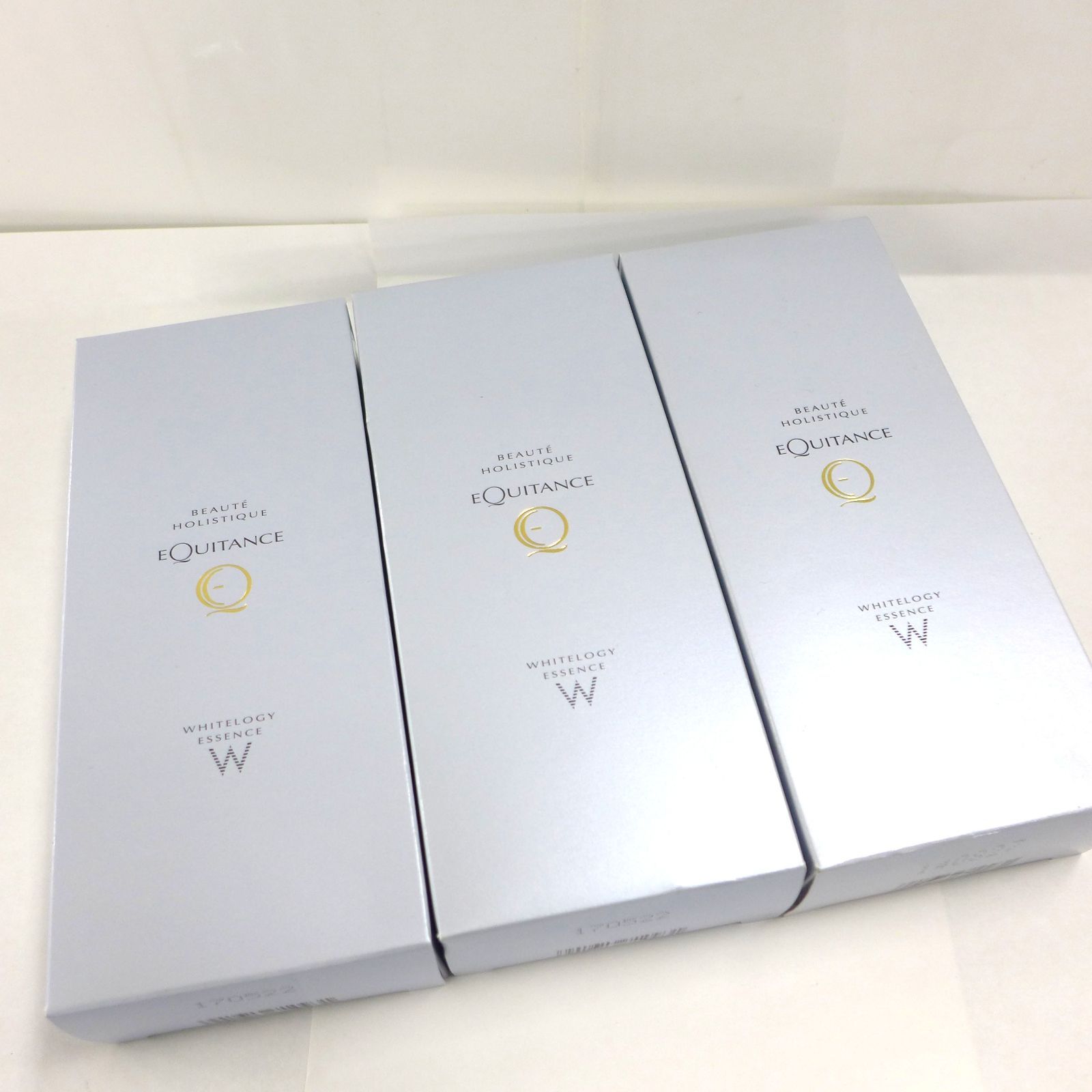 未開封】エクイタンス ホワイトロジーエッセンス W 薬用美白美容液 30g